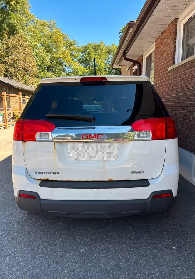 2014 GMC Terrain AWD in Cars & Trucks in Oshawa / Durham Region - Image 3