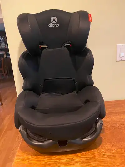 Used in a smoke and pet free home. Forward facing. Everything is in like new condition. No spills or...