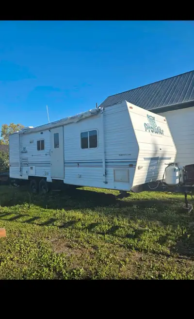 2002 Prowler 27' Camper trailer for sale!! Asking $5000 OBO Would make a great first trailer or a tr...