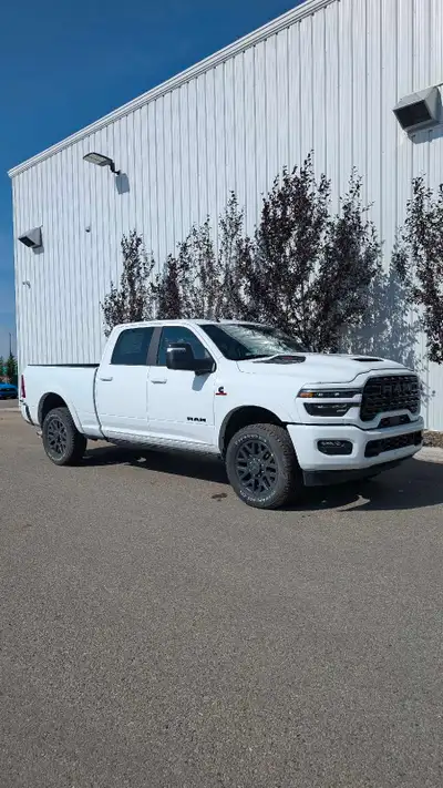 Brand new 2025 Ram 3500 Limited - Fully loaded truck - 5th wheel prepped - Sunroof - Rear auto level...