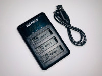 BATMAX-GOPRO 4 TRIPLE CHARGEUR/BATTERY CHARGER (NEW) (C019)