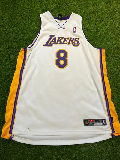 Nike Kobe Bryant, Los Angeles Lakers Basketball Jersey Size: 56 Name and numbers are stitched Condit...
