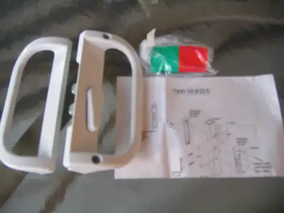 NEW HIGH QUALITY PATIO DOOR HANDLE LOCK REVERSIBLE DOOR HANDLE EASY INSTALLATION .