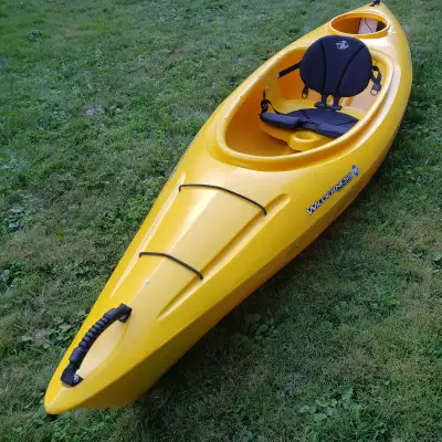 The Pamlico 100 is the more compact kayak in the excellent Wilderness Systems line up, yet it has a...