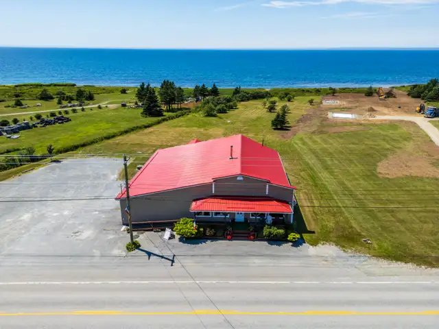 Commercial & residential development opportunity- oceanfront in Commercial & Office Space for Sale in Yarmouth - Image 2