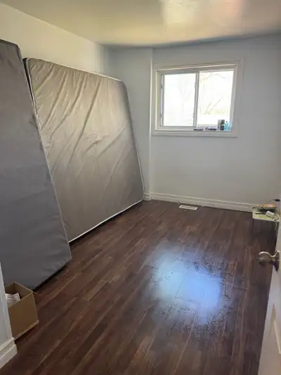Room for rent Sharing , near fairway both boys and girls