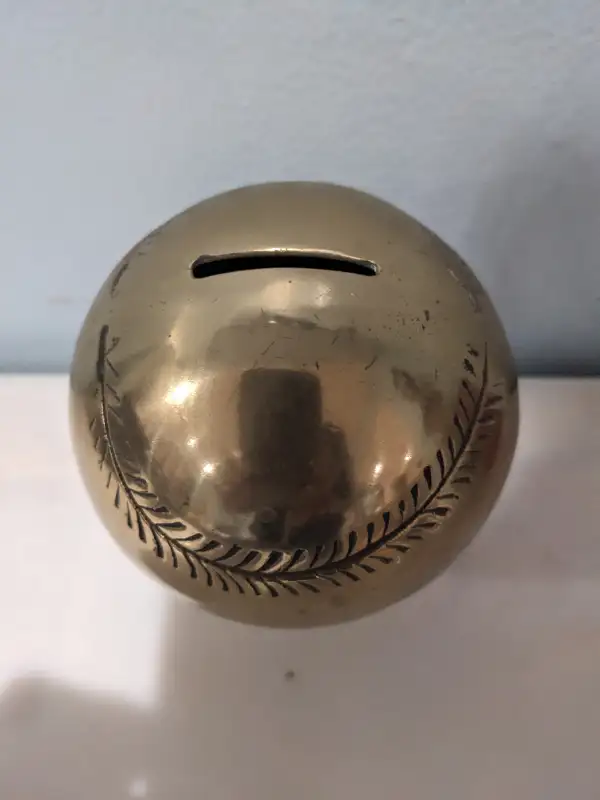 Vintage heavy brass baseball piggy coin bank in Arts & Collectibles in City of Toronto - Image 5