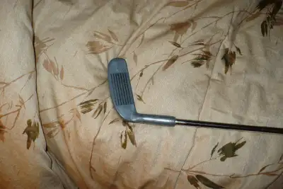 Vintage 2-Way Chipper Golf Club 36" $40