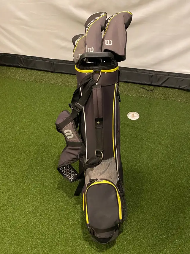 Wilson Profile SGi Teen Package Set with Carry Bag in Golf in London - Image 3