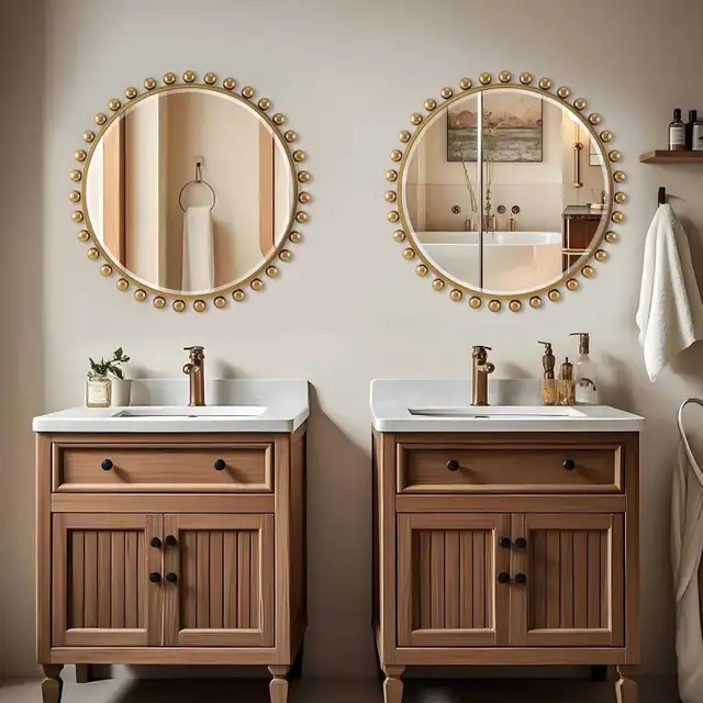 30 Inch Round Wall Mirror with Antique Gold *** BRAND NEW *** in Home Décor & Accents in Edmonton - Image 4