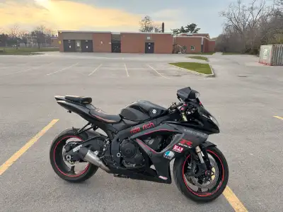 Runs mint 41k km 2007 600cc Located in Oakville