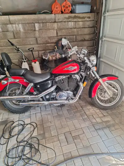 Super condition, never been dropped, no scratches, good tires, good brakes, this is a real collector...