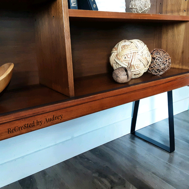 Unique MCM Mid Century Modern Bookshelf/Display Bookcases