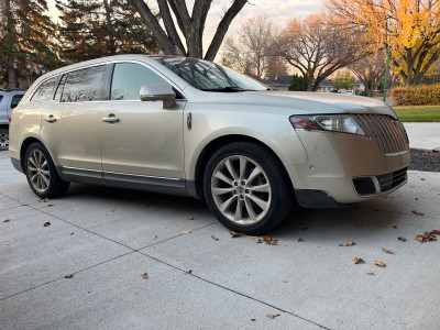 2011 Lincoln MKT $11,200  7 seat eco boost