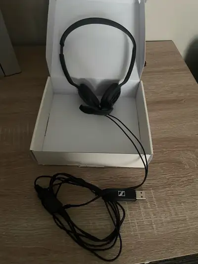 Wired headset, View more