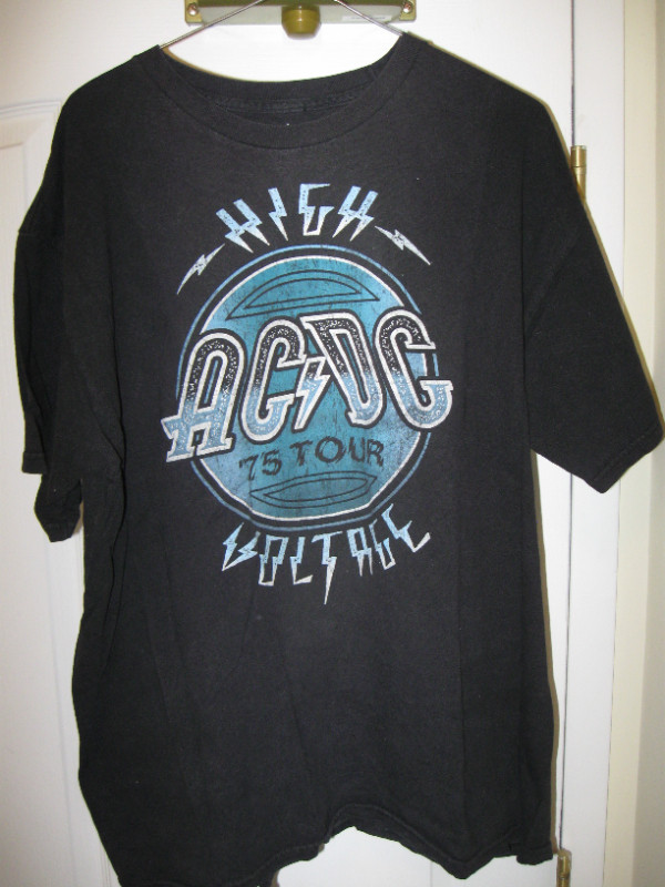 AC/DC - "75 Tour T- Shirt - XL - Very good condition in Men's in City of Halifax