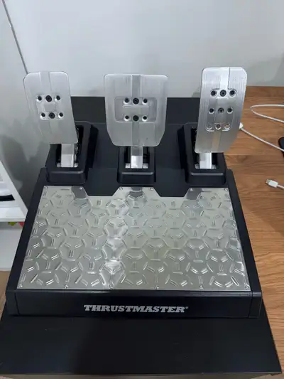 Thrustmaster T-LCM Pedals, View more