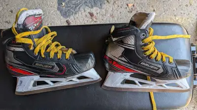Bauer Vapor X2.9 Intermediate Goalie Skates - Size 6.5, View more