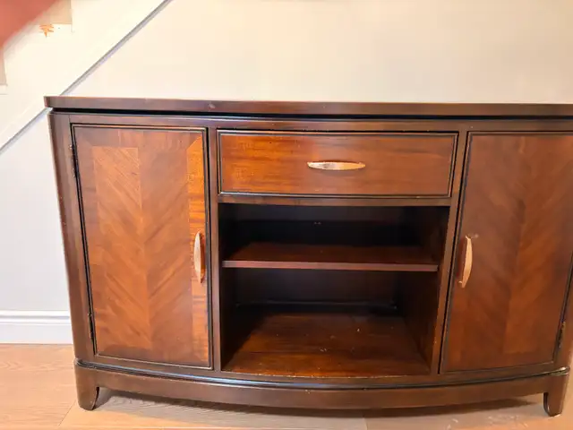 Sideboard Cabinet in TV Tables & Entertainment Units in Mississauga / Peel Region - Image 4