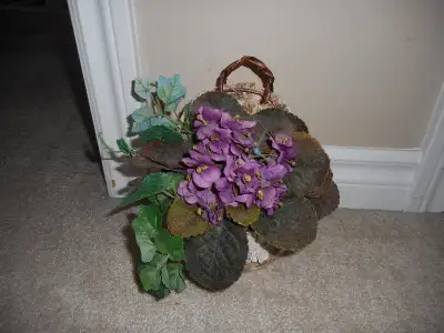 ARTIFICIAL AFRICAN VIOLET PLANT IN BIRCHBARK POT. GREAT SHAPE---SMOKE & BUG FREE HOUSE. PICK UP COUR...
