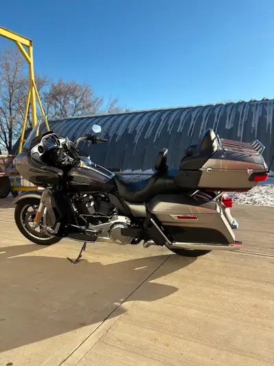 2017 Harley-Davidson Road Glide Ultra, View more