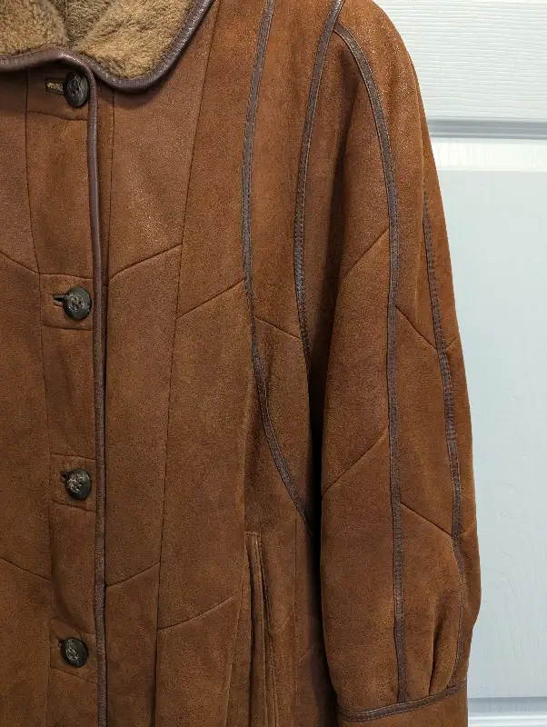 Shearling coat by Christ German leather in Women's - Tops & Outerwear in Kitchener / Waterloo - Image 11