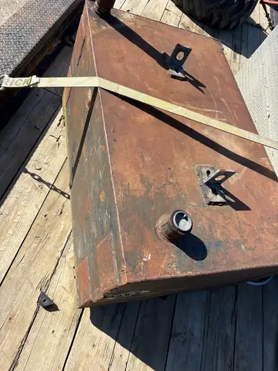 Steel fuel tank. No holes $50