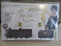 HOGWARTS Harry Potter EXPRESS READY-2-PLAY TRAIN SET, New/Sealed