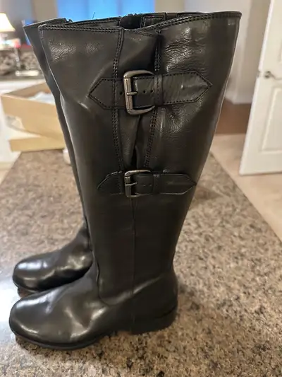 Ladies  Brand New Leather Boots Size 7.5, View more