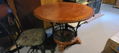 Beautiful Wood Oak Tables & 4 Chairs, View more