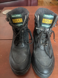 Child's Ariats boots size 12
