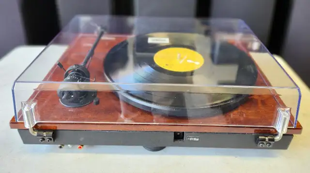 THORENS TD-295 MK IV DRIVE BELT TURNTABLE in Stereo Systems & Home Theatre in City of Toronto - Image 7