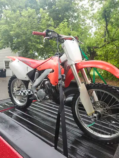 Mint condition ready to go have owned it for 18 years located in barrie! I have 3 dirt hike trailer...
