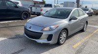 Mazda 3 gris