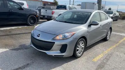 Mazda 3 gris