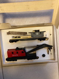 Ho scale crane and work car caboose