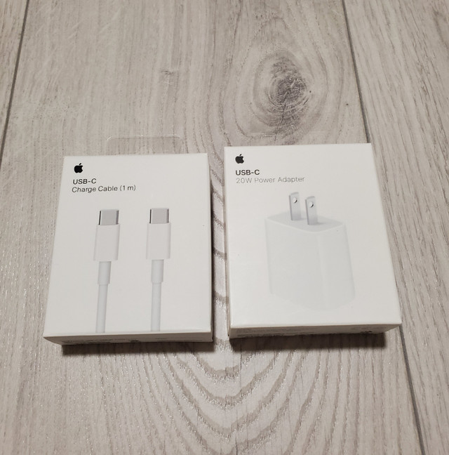 Apple USB C - C Fast Charging Power Adapter iPhone iPad in Cell Phone Accessories in Burnaby/New Westminster