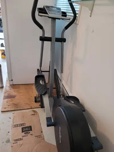 Nordic Track Elliptical Little Use $150, View more