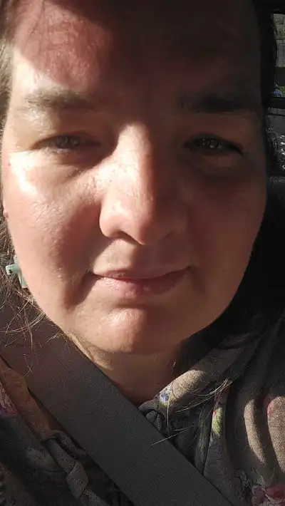 Hi, my name is Kristen I’m looking for a temporary room on a month-to-month basis look to rent right...