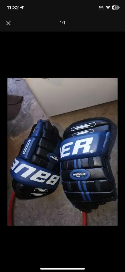 vintage men’s hockey gloves , View more