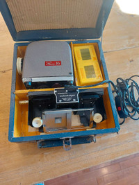 Vintage Minolta Mini-16 Slide Projector