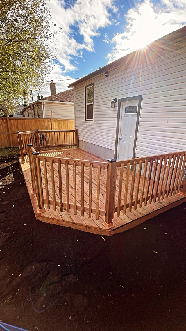 Decks and Fences - Contracting Kings Inc.  in Fence, Deck, Railing & Siding in Thunder Bay - Image 2