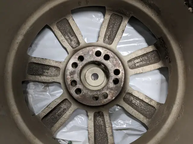 PRICE DROP - 215 55 R17 WINTER TIRES WITH ALLOY RIMS in Tires & Rims in Mississauga / Peel Region - Image 8