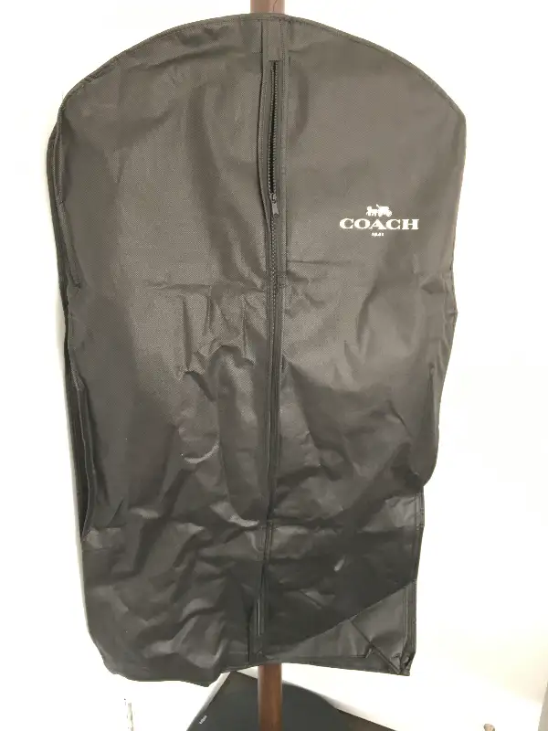 Coach Woman Varsity Jacket in Women's - Tops & Outerwear in Markham / York Region - Image 8