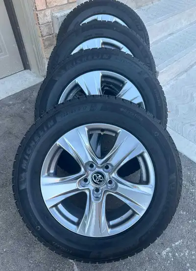 2025 Brand New Toyota Original winter ❄️ package, it's Original 2025 Rav4 Hyper black alloy wheels a...