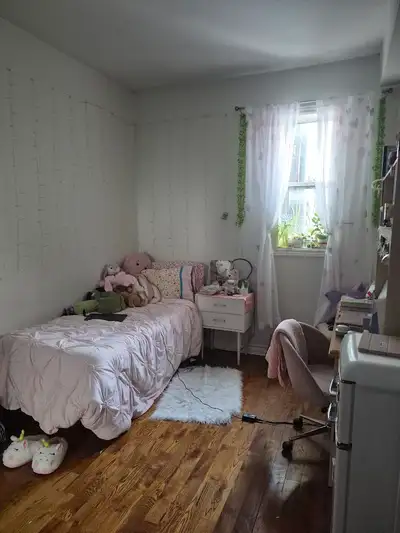 Girls only please - Fully furnished apartment with a cozy bedroom, open kitchen and living area, and...
