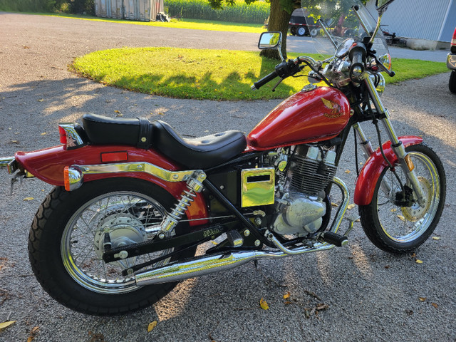 1985 HONDA REBEL. LIKE NEW. ONLY 5467 KMS. in Street, Cruisers & Choppers in St. Catharines - Image 2