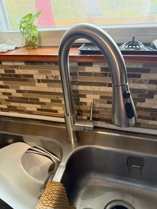 Plumber Available476383891623792640
