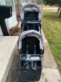 Uppababy double stroller with piggyback board, snack trays (2)
