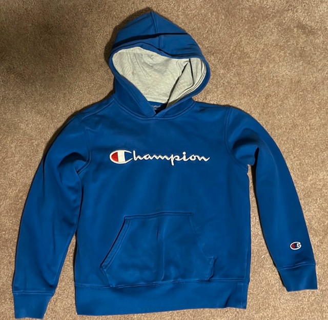 Child youth size medium champion hoodie sweatshirt in Kids & Youth in Winnipeg